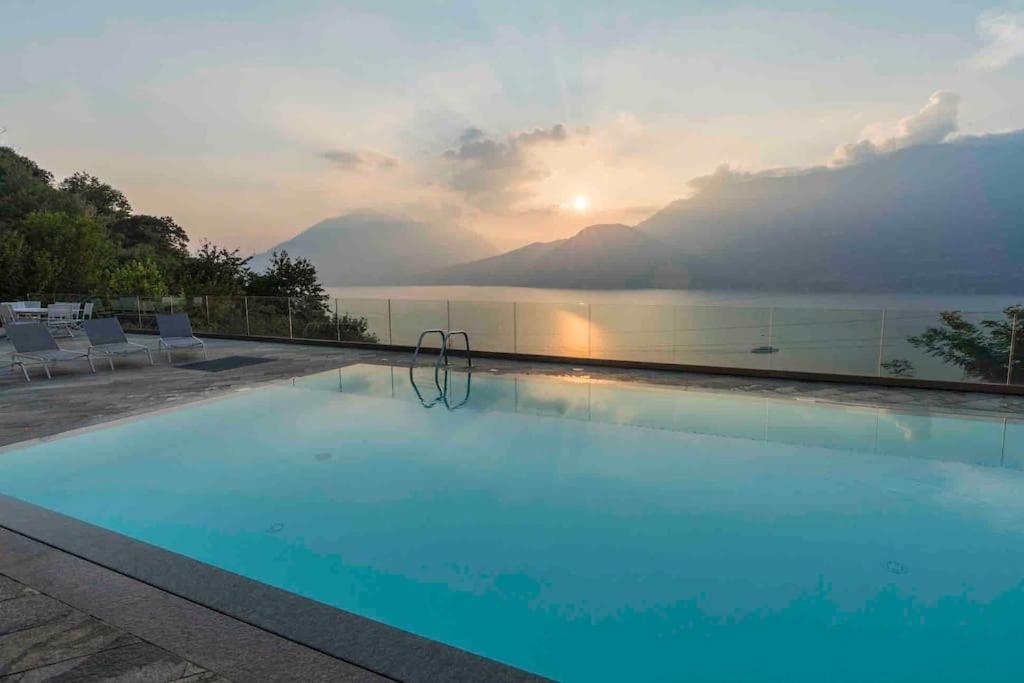 Poolside Apartment Cristina เบลลาโน ภายนอก รูปภาพ